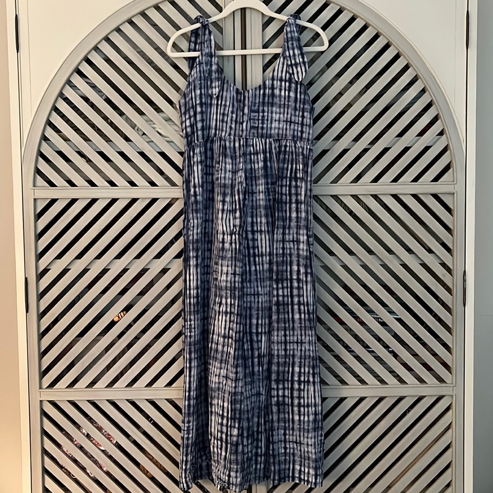 Gap size small maxi dress. Blue tie dye! Super cute for summer!